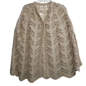 Woman's Lace Style Cape / Vintage Poncho with Button Front, One Size